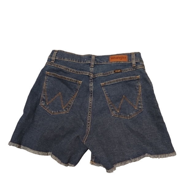Wrangler 4" Frayed Short Blue Denim NWT Fits 28 Inch Waist Jean Shorts NEW - Picture 2 of 7